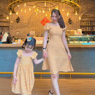 Mua đồ ở đây đầm đôi mẹ và bé mã