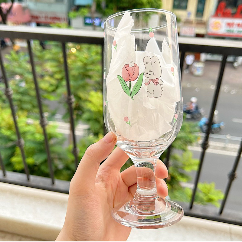 (Tự chụp/ Có sẵn) Ly thân cao thuỷ tinh thỏ tulip đáng yêu