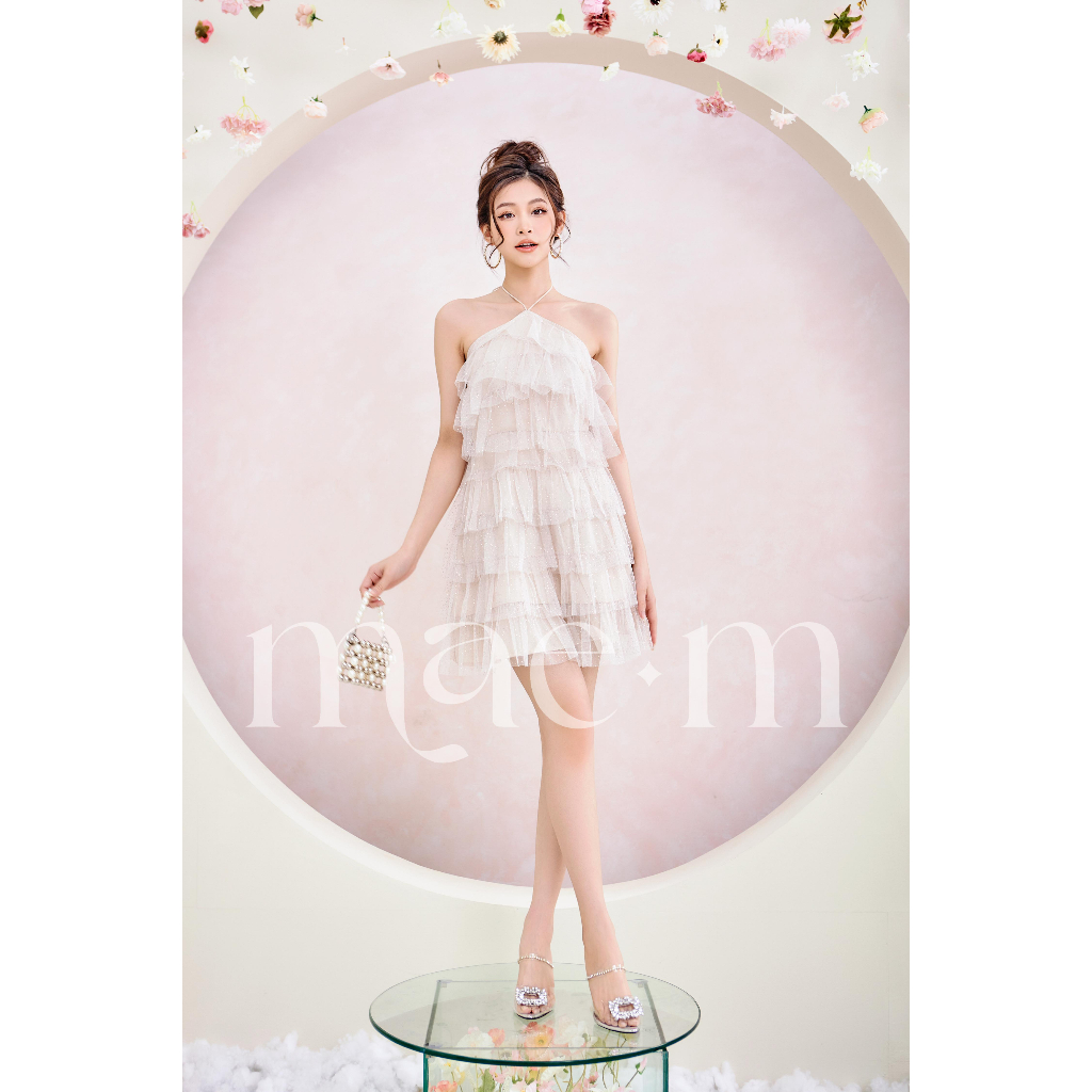 Đầm yếm Mae M Váy cổ yếm xếp ly tầng voan nhũ Blossie