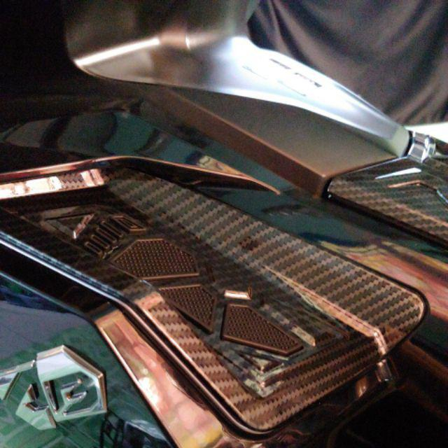 Gác Chân EM Bé AB AirBlade 2020-2023 CarBon