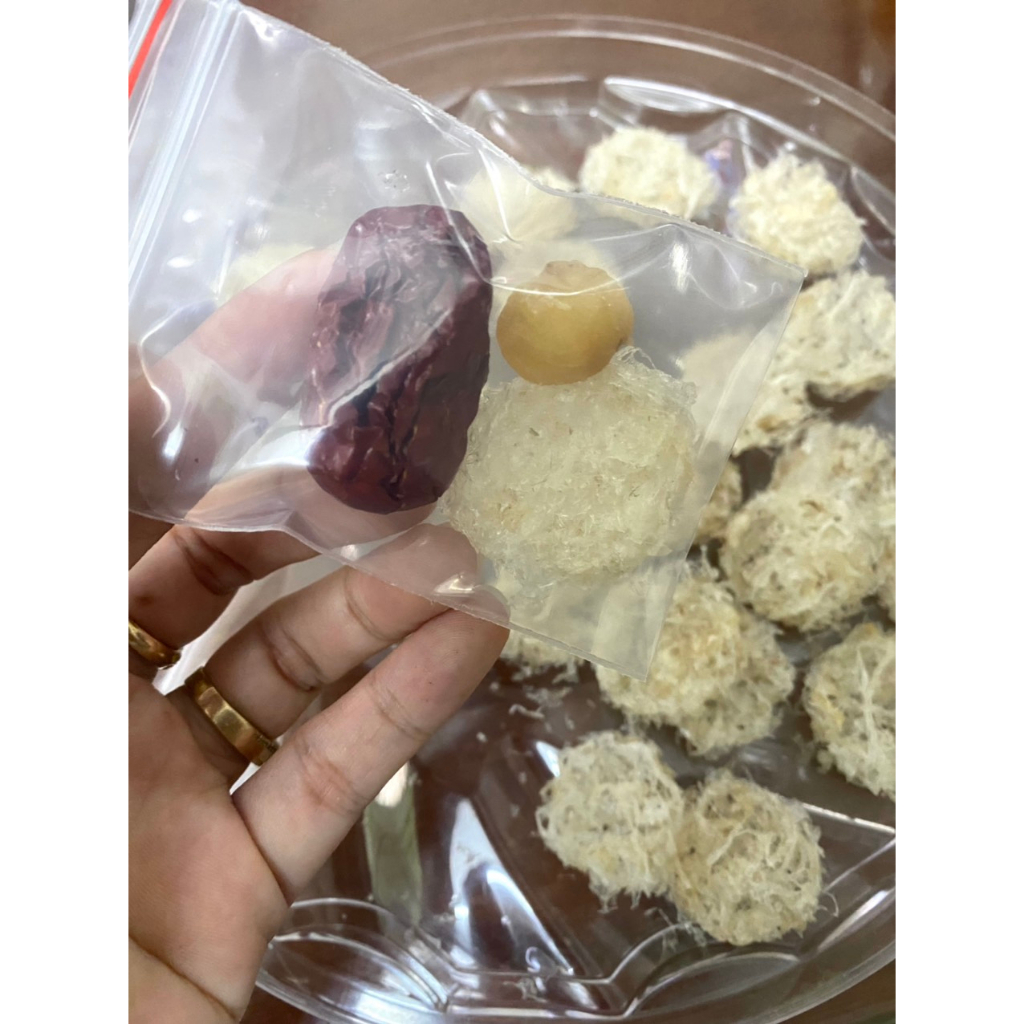Sét yến babynguyên chất 100%+ tặng kèm 2 hũ thuỷ tinh+ nguyên liệu chưng cùng