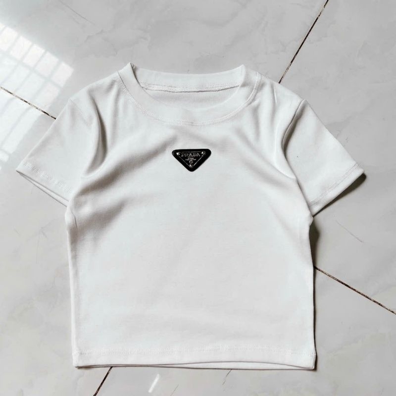 Áo croptop mẫu đa dạng phong phú dễ thương