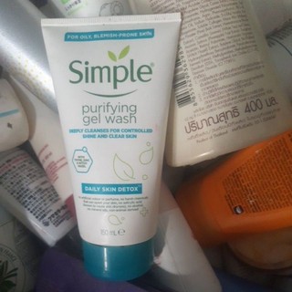 Sữa rửa mặt simple dang gel dịu nhẹ tất cả loại da 150ml