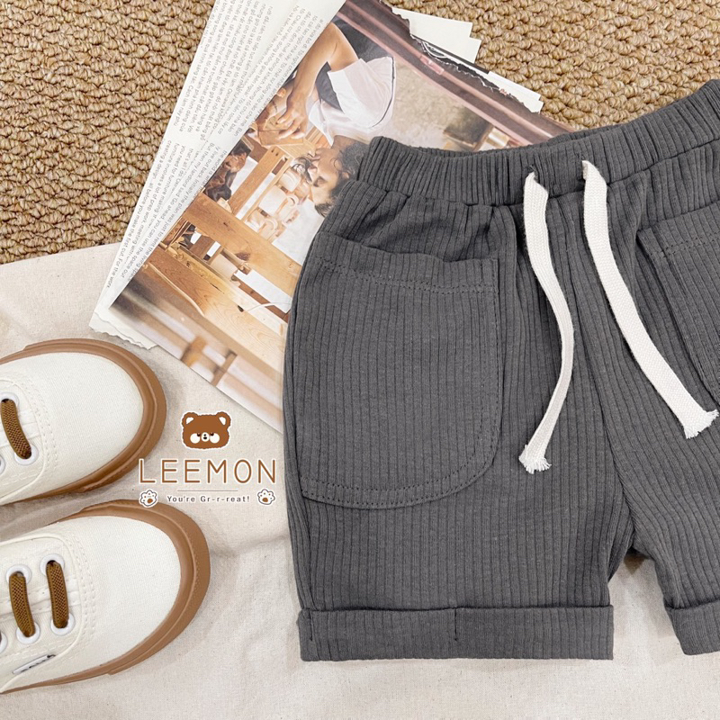 Quần đùi phối dây cho bé 9-23kg LEEMON 23091Q. Chất liệu cotton co giãn 4 chiều, mềm mịn, thoáng mát, thấm hút mồ hôi