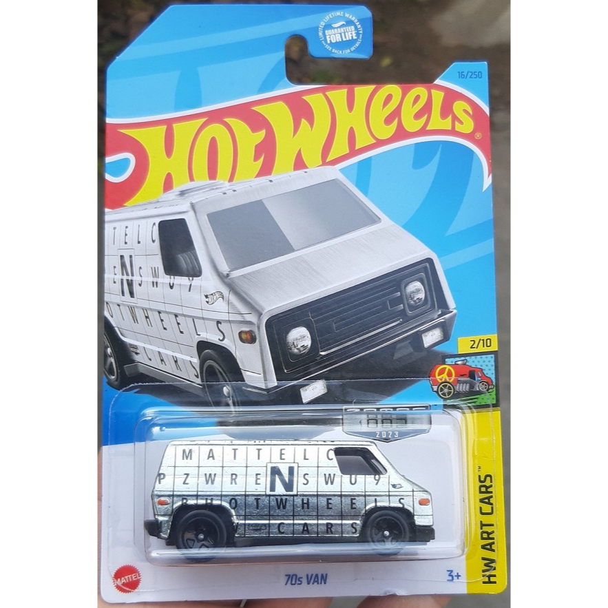 Xe mô hình Hot Wheels 70s Super Van