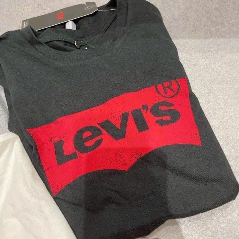 áo thun dài tay Levi’s Size XS dưới 57kg