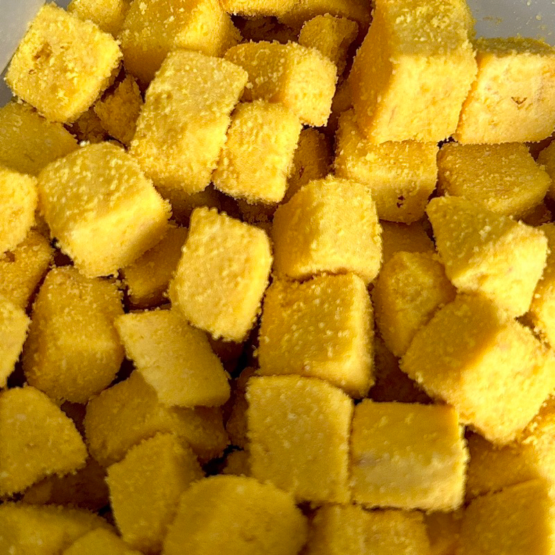 Phô mai lòng đỏ sấy cho hamster và thú nhỏ