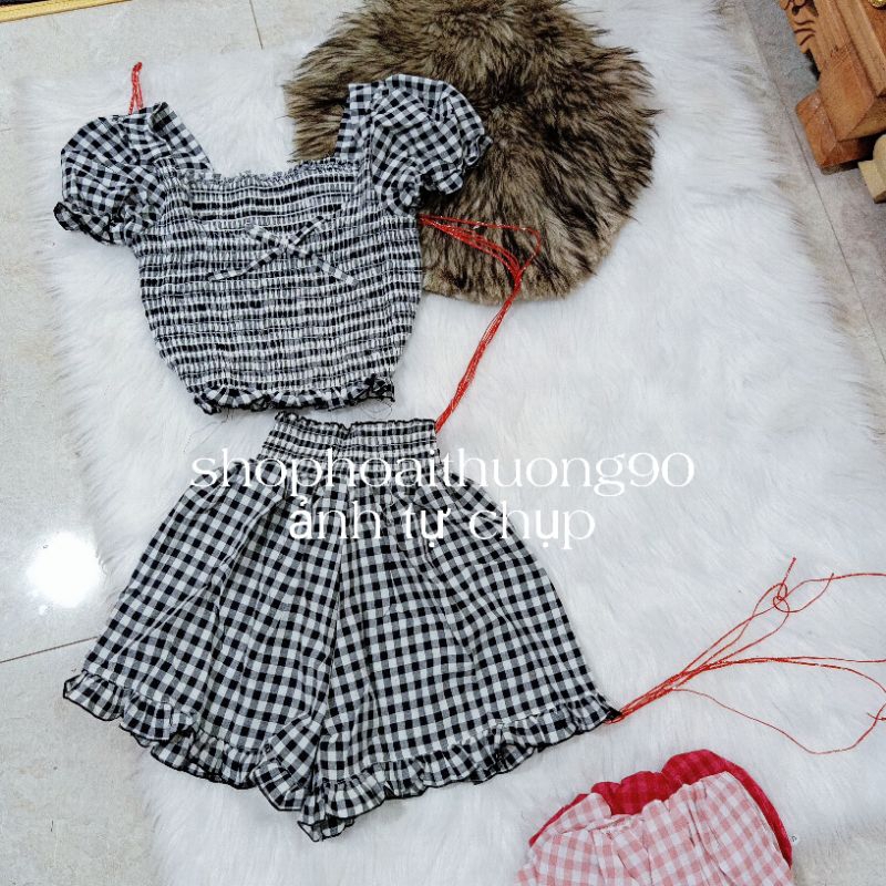 Set ngắn caro nhún tay phồng dễ thương ( ảnh sàn tự chụp )