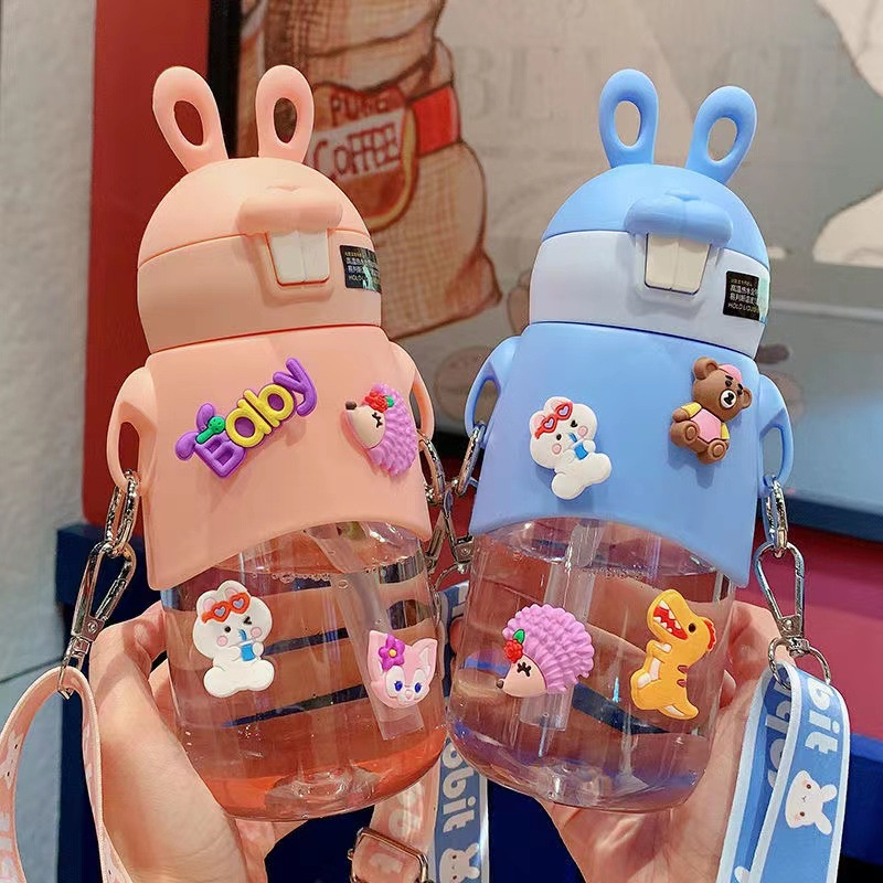 Bình nước tai thỏ đáng yêu tặng kèm sticker 3d và dây đeo dung tích 600ml