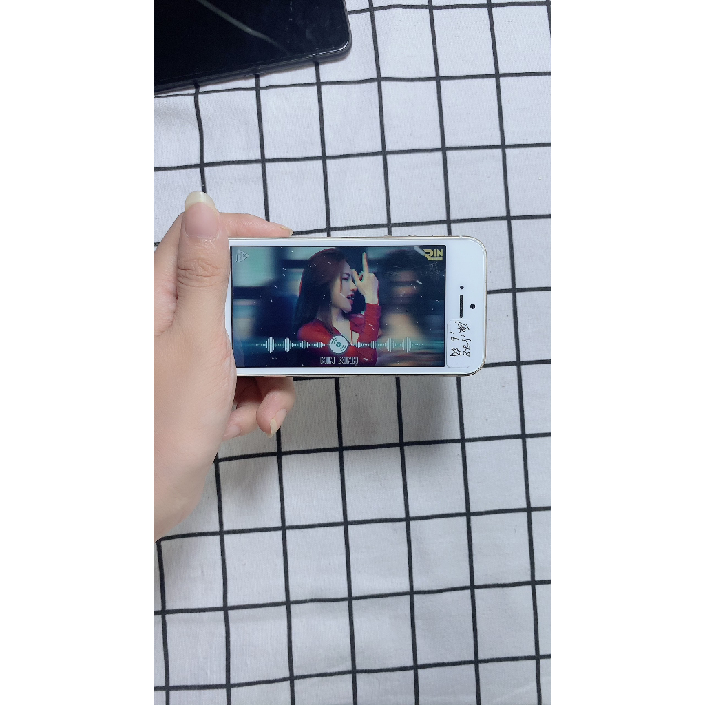 Điện thoại smart fone táo 5 tải sẳn ứng dụng- bảo hành 12 tháng