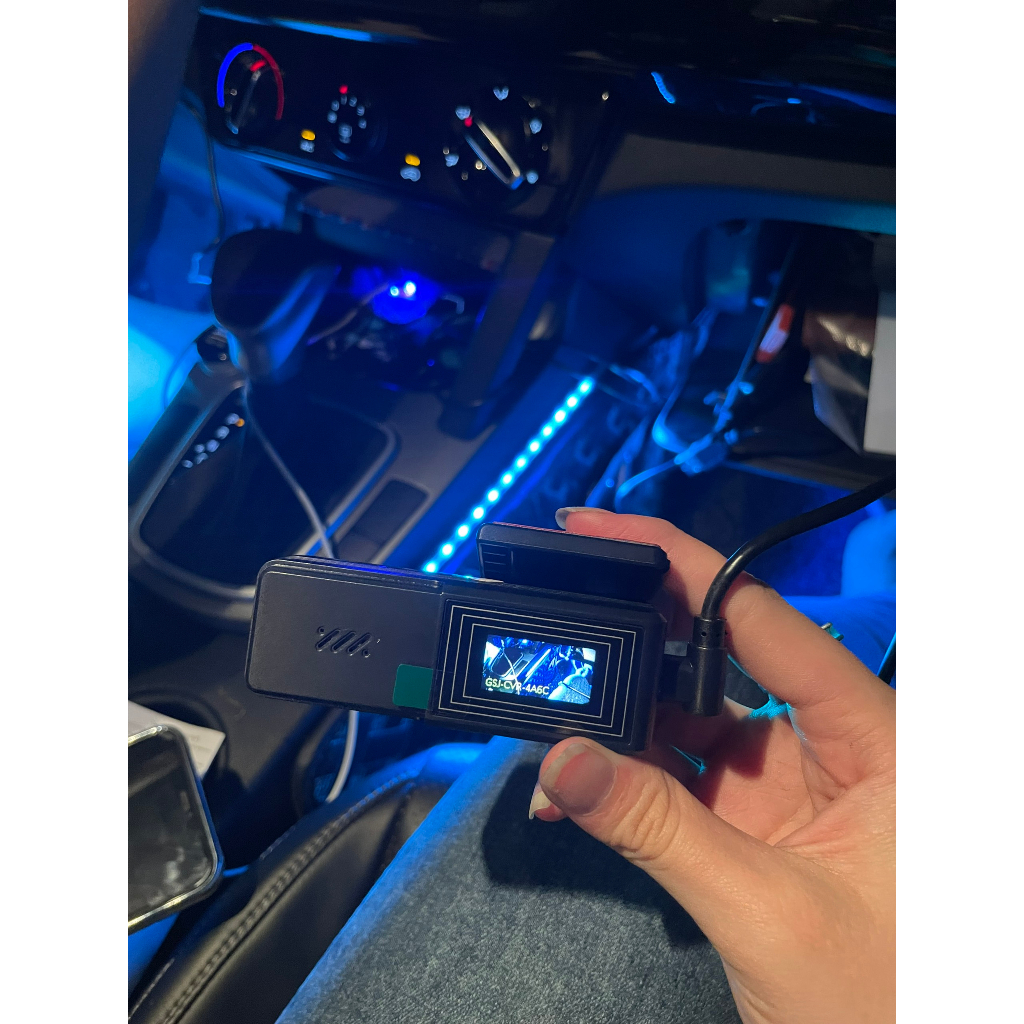 Camera hành trình ô tô V8 WIFI XETABON Full HD có kết nối điện thoại và màn hình ANDROID Bảo hành 1 năm | BigBuy360 - bigbuy360.vn