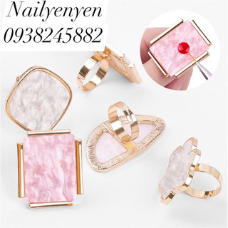 Nhẫn đá thạch pha màu nail
