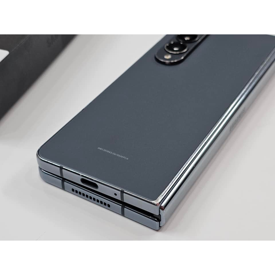 Điện thoại Samsung Galaxy Z Fold4 256GB | BigBuy360 - bigbuy360.vn