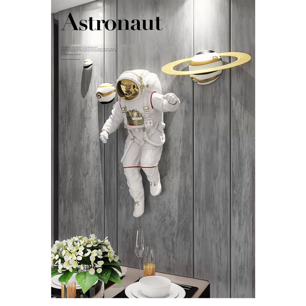 Mô hình decor trang trí tượng phi hành gia cầm bóng vàng treo tường cao cấp - 58cm