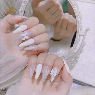 Nailbox thiết kế ChangNails trắng mắt mèo đính nơ đơn giản