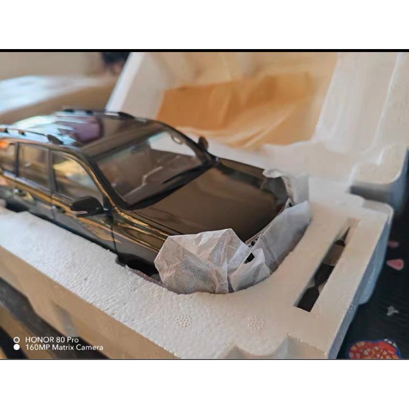 Mô hình xe ô tô Toyota Land cruiser PRADO tỉ lệ 1/18