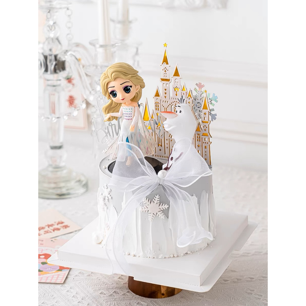 Trang trí công chúa Elsa váy trắng mẫu mới