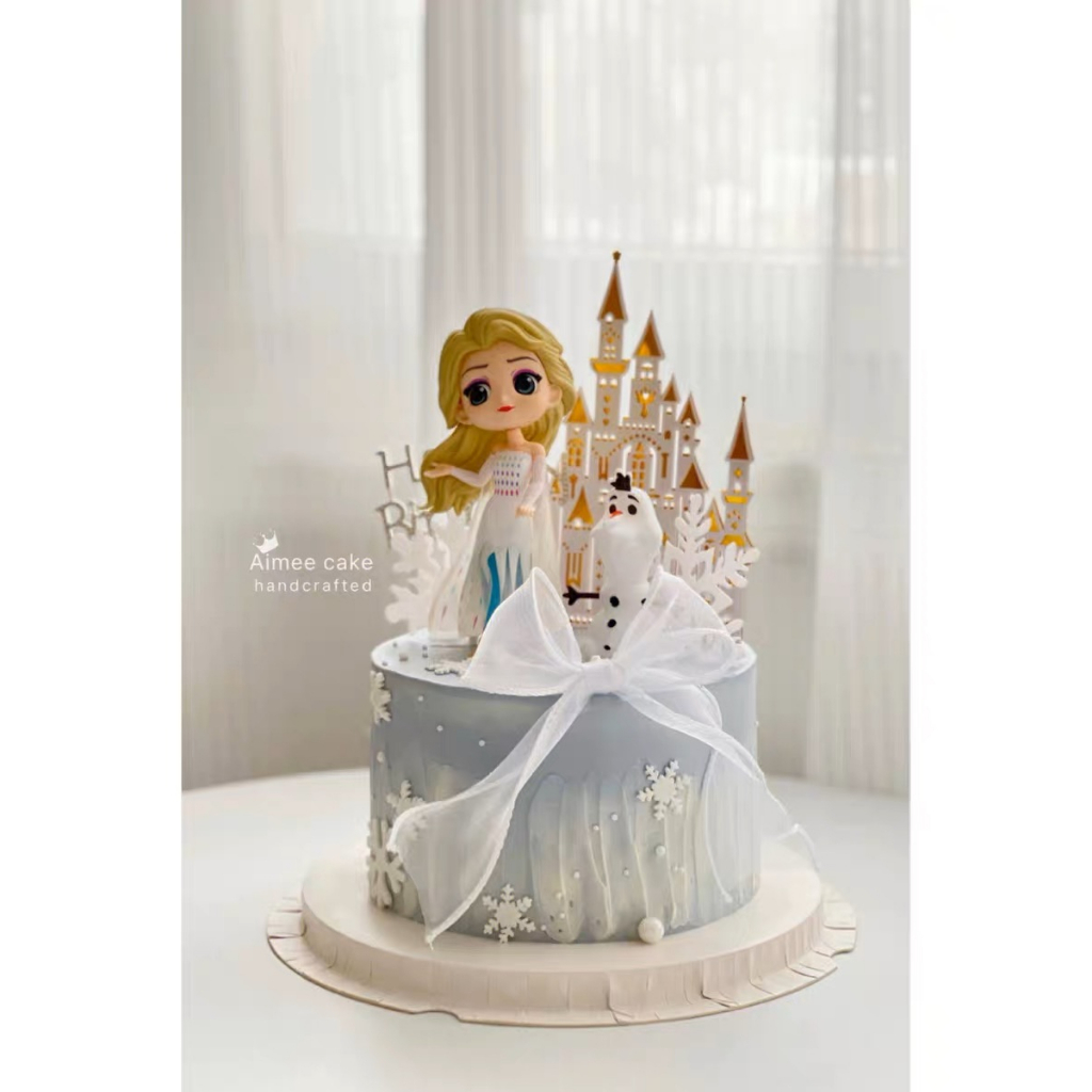 Trang trí công chúa Elsa váy trắng mẫu mới