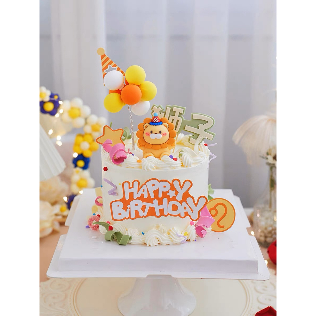 Trang trí silicon sư tử đội mũ đỏ bờm cam