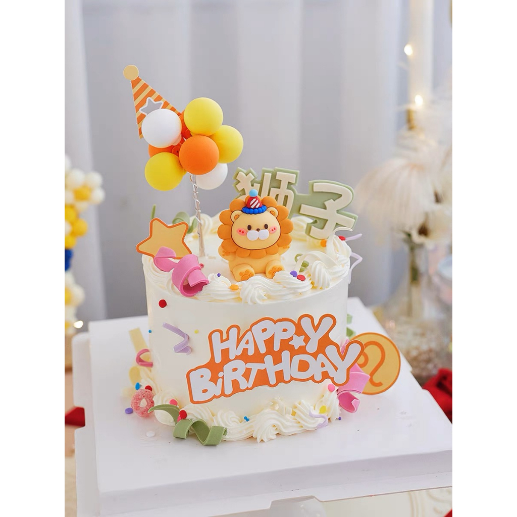 Trang trí silicon sư tử đội mũ đỏ bờm cam