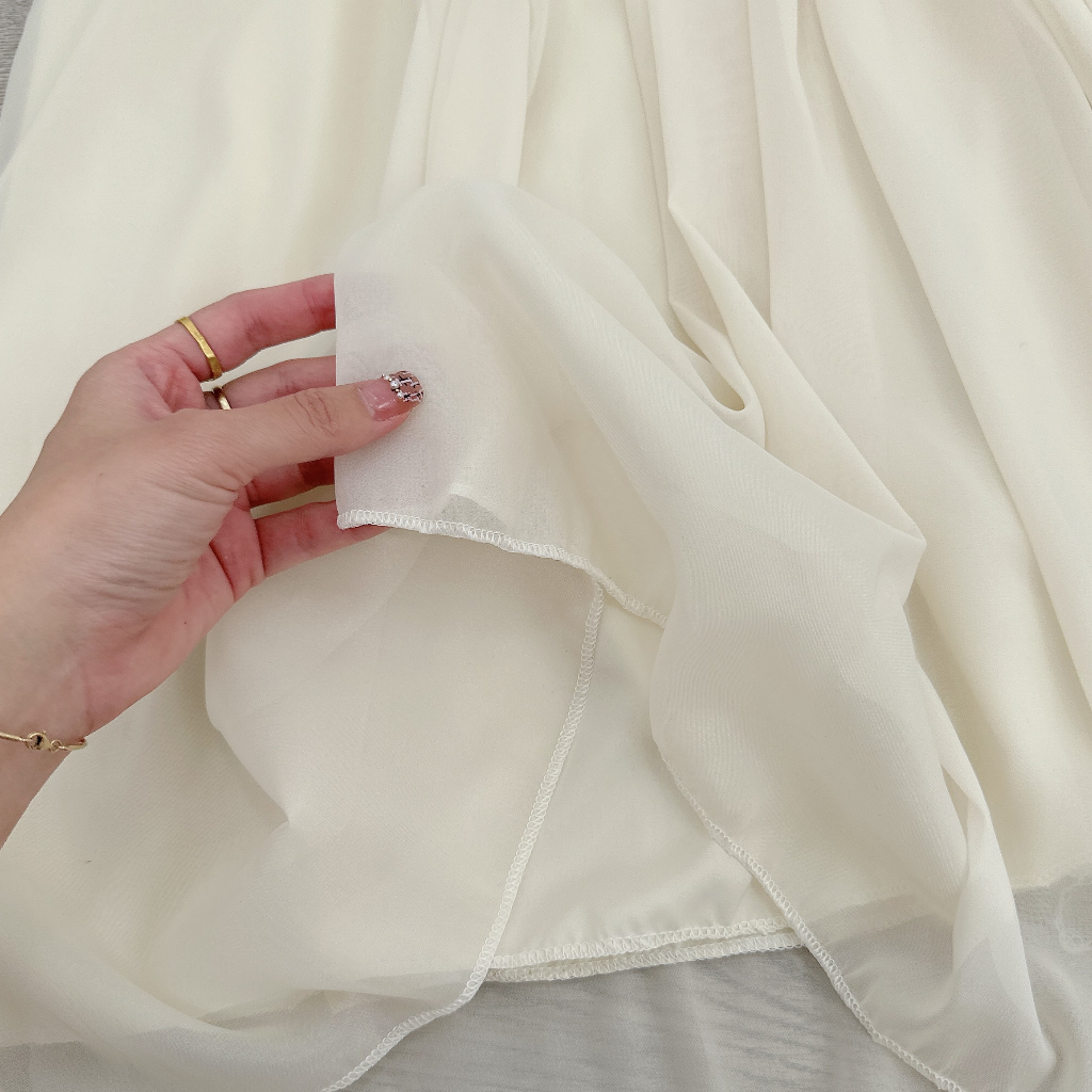 Set Áo Len Tăm Trễ Vai Cúc Cài 28May Mix Chân Váy Voan Tơ Hai Lớp Màu Be