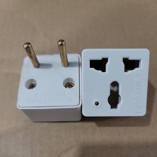 Phích cắm du lịch đa năng chuyển 3 chân sang 2 chân có đèn báo