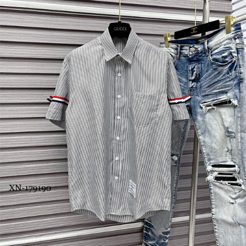 Áo Sơ Mi Cộc Tay Kẻ Xám Thom Browne Mới Nhất Hè 2023 Cho Nam Nữ