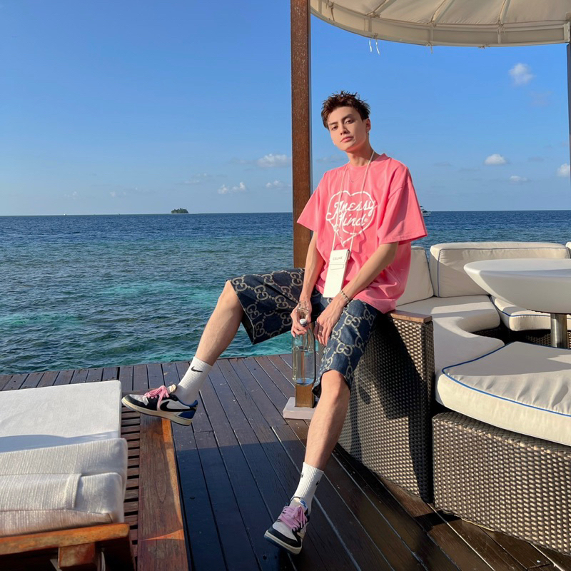 Áo thun Real Love Hồng AMM