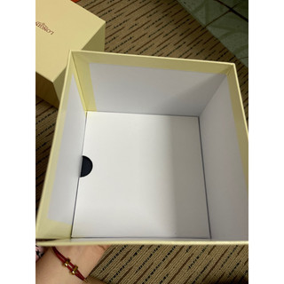 Hộp đồng hồ sang trọng