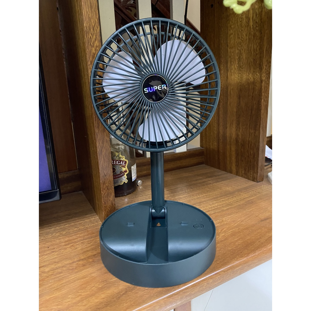 Quạt Tích Điện Để Bàn Gấp Gọn Super Có Thể Điều Chỉnh Độ Cao , 3 Tốc Độ Gió, Cổng Sạc USB Xoay 180 Độ Siêu Tiện Lợi