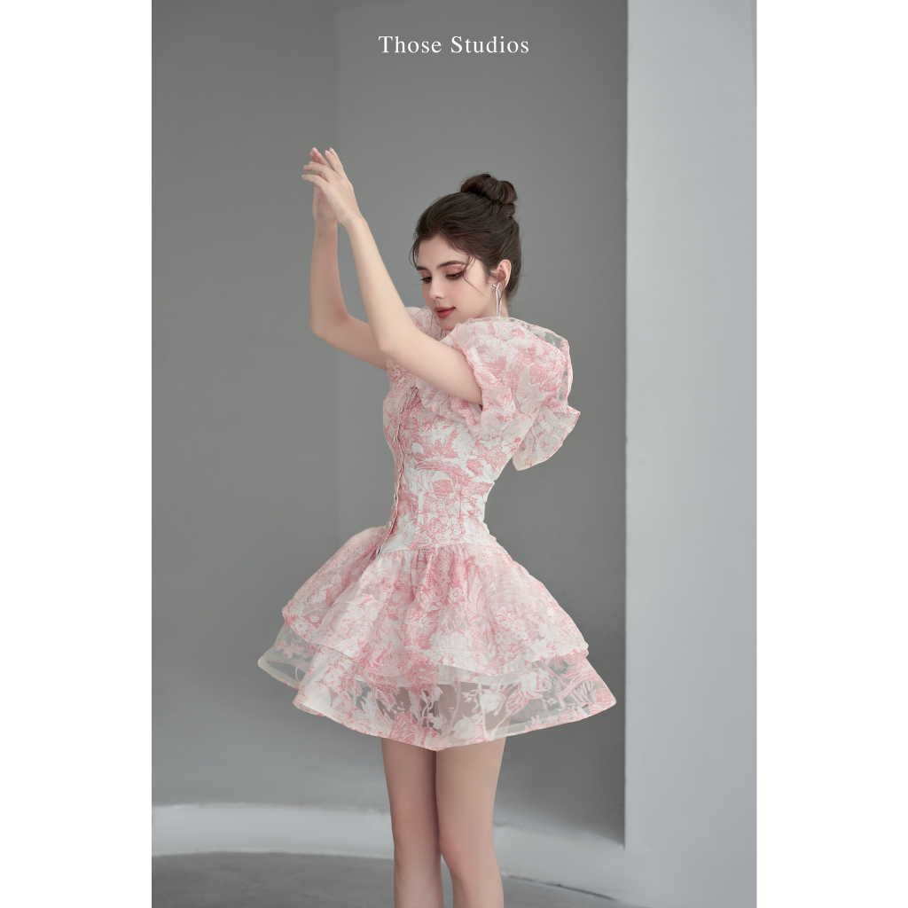 Đầm hồng hoạ tiết, đầm bánh bèo đi biển Those Studios bay bổng nhẹ nhàng Camelia Dress