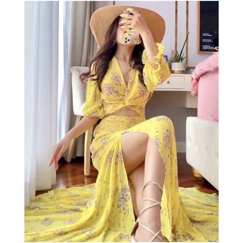 Maxi cổ tim chéo ngực xẻ tà họa tiết hoa có lót