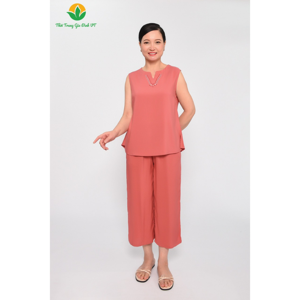 Bộ mặc nhà trung niên xuân hè Việt Thắng, quần lửng, áo sát nách, chất Lanh B25.2302