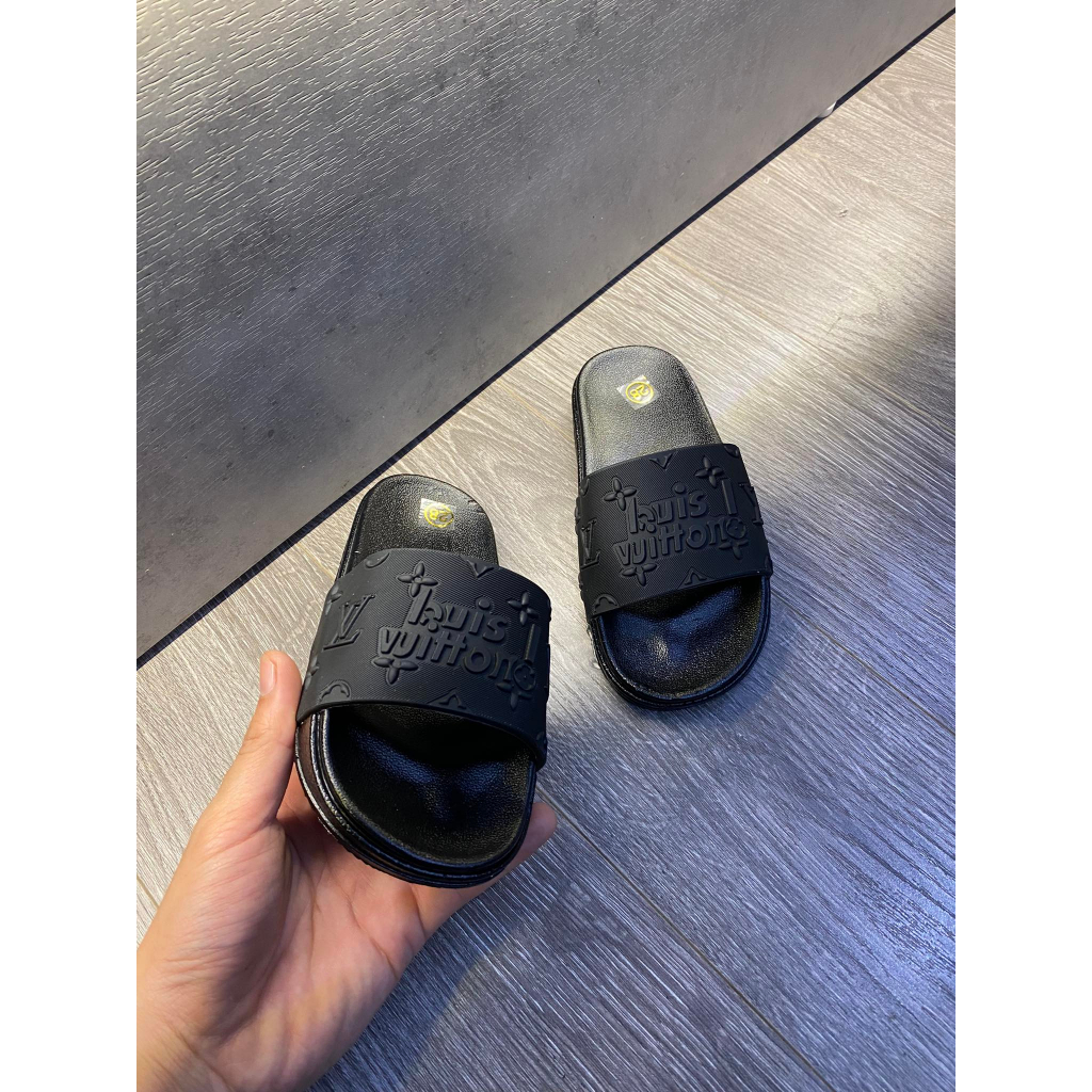 Dép trẻ em  Dép lê LV quai ngang cho bé trai bé gái đế mềm dễ thương LV