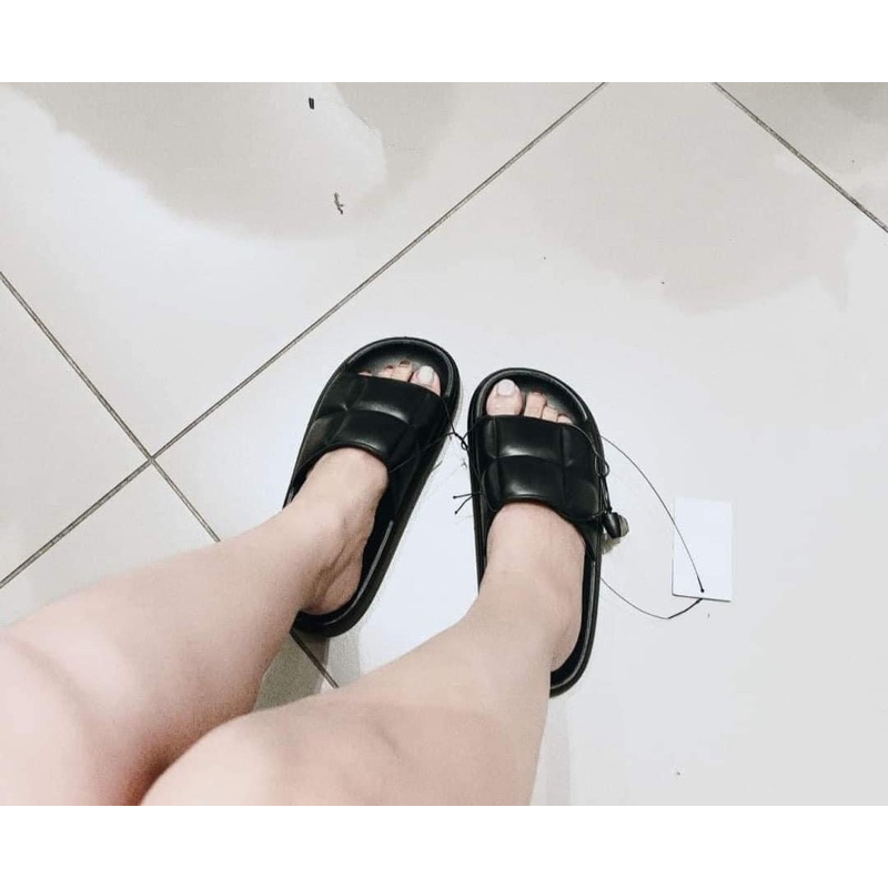 Dép bánh mì HM auth