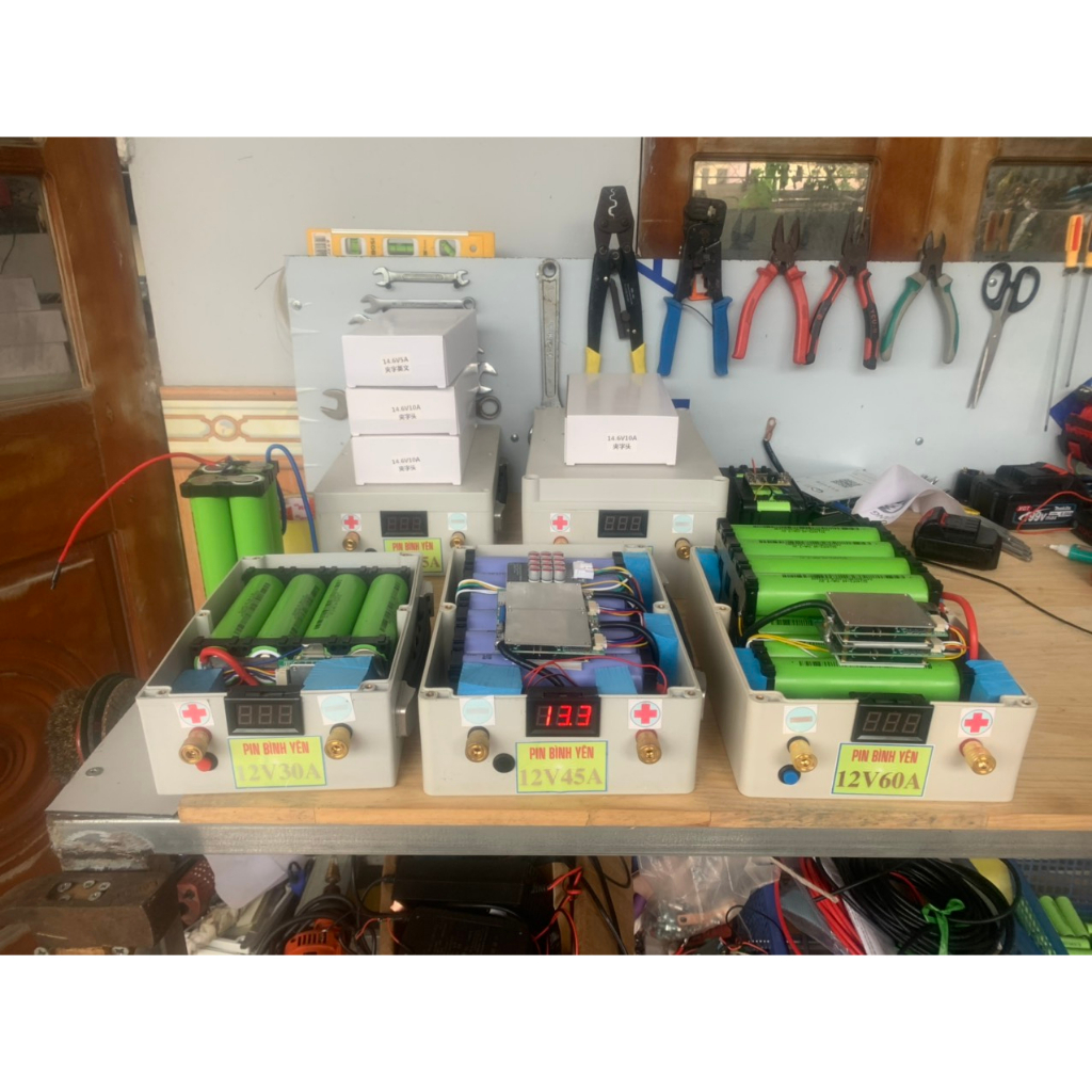 Bình acquy pin lithium 32140 điện áp 12v dung lượng 30A sử dụng ngang bình acquy nước 45A