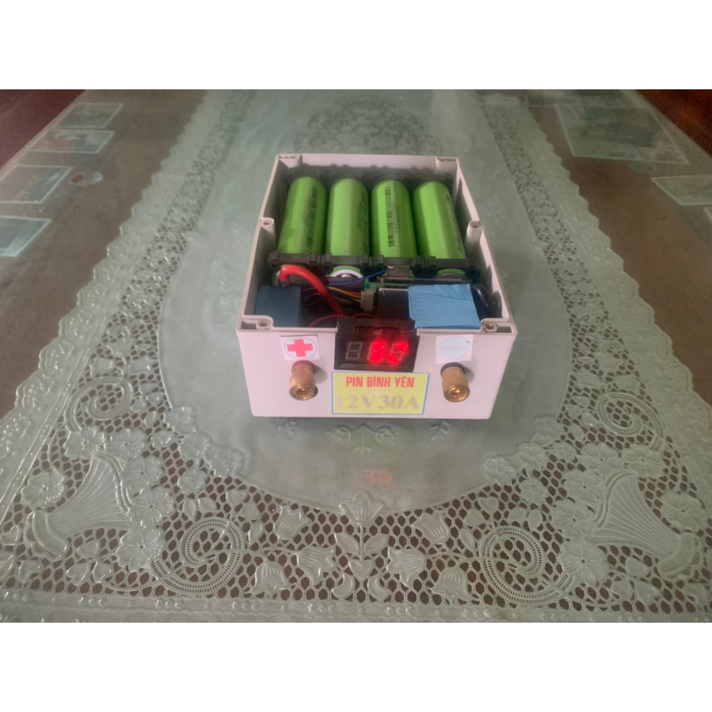 Bình acquy pin lithium 32140 điện áp 12v dung lượng 30A sử dụng ngang bình acquy nước 45A