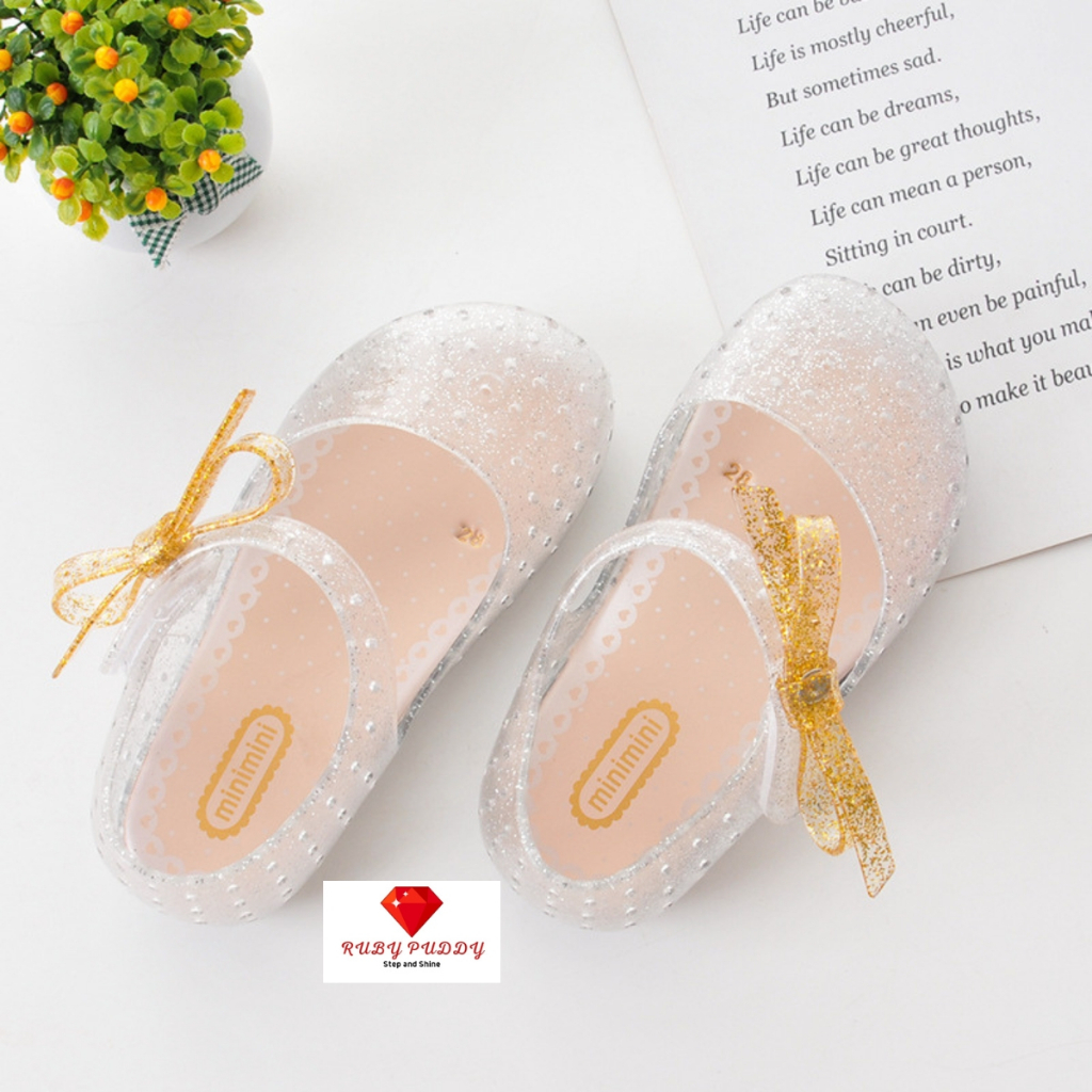 Giày Nhựa Dẻo Thơm Mềm Êm Chân Bé Có Đèn MS06