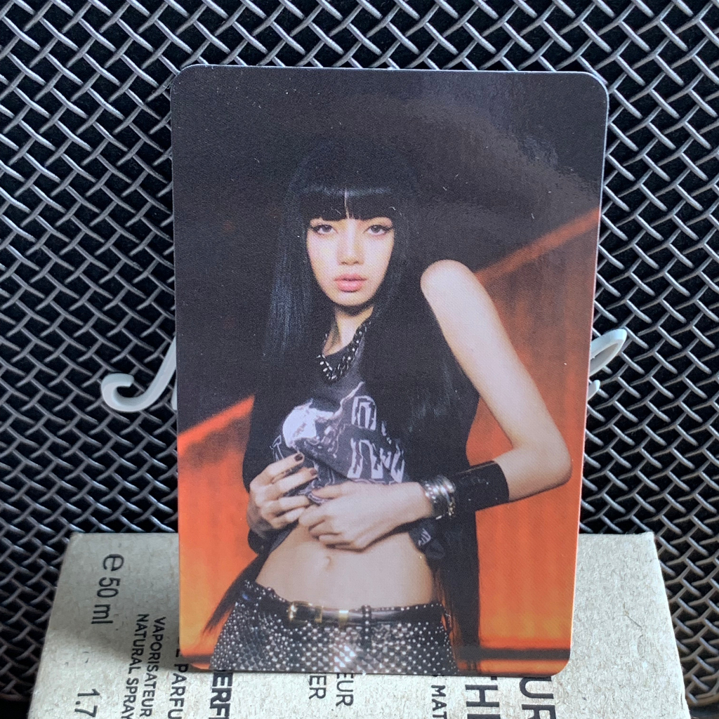 Card bo góc Lisa - Album Lalisa chính hãng