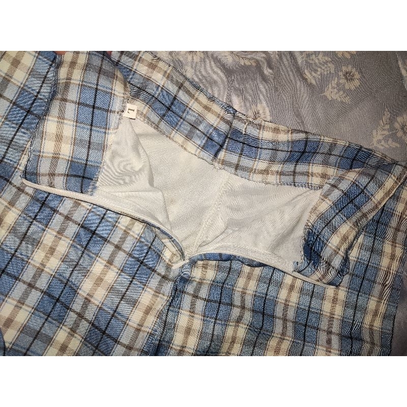 Pass chân váy caro