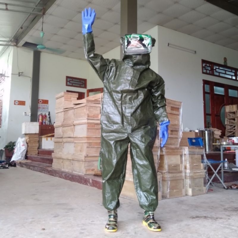 Quần áo bắt ong bạt ô tô cao cấp liền ủng giá rẻ