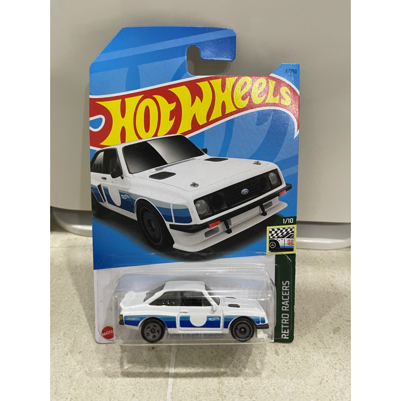 Xe mô hình đồ chơi cơ bản Hotwheels 1:64 - Ford Escort RS2000
