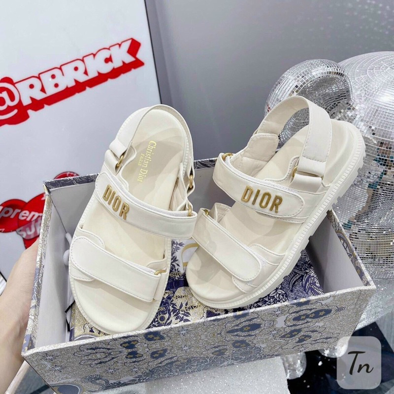 Xăng đan nữ 2 quai đồng Doir đế đúc mới 2023 đen kem