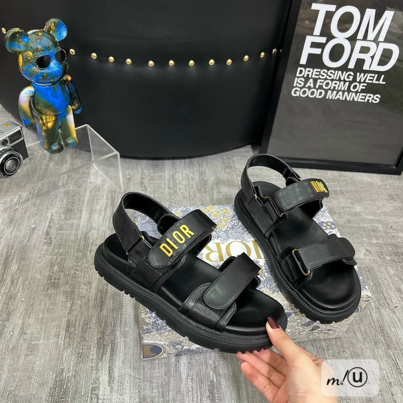 Xăng đan nữ 2 quai đồng Doir đế đúc mới 2023 đen kem