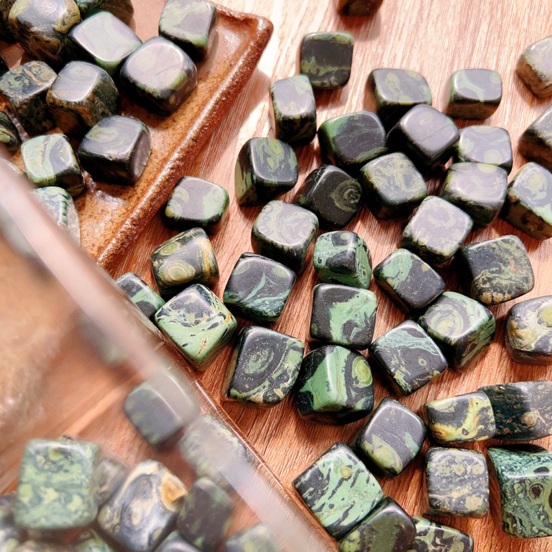 Viên đá Kambaba Jasper mài bóng dạng cube, Đá Thiên nhiên
