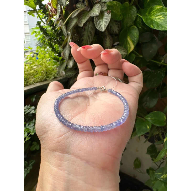 Vòng tay Iolite size 2.5-3.5 li xinh xắn