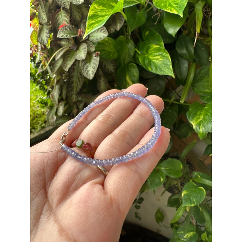 Vòng tay Iolite size 2.5-3.5 li xinh xắn