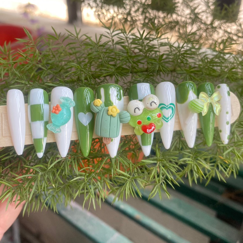 Nailbox thiết kế tông xanh lá