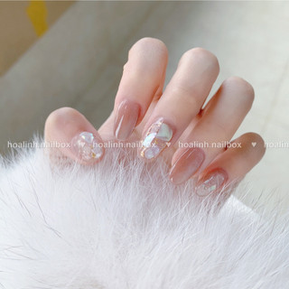 Mắt mèo kim cương ẩn xà cừ form tròn gắn móng úp - hoa linh nail box thiết kế thủ công 346