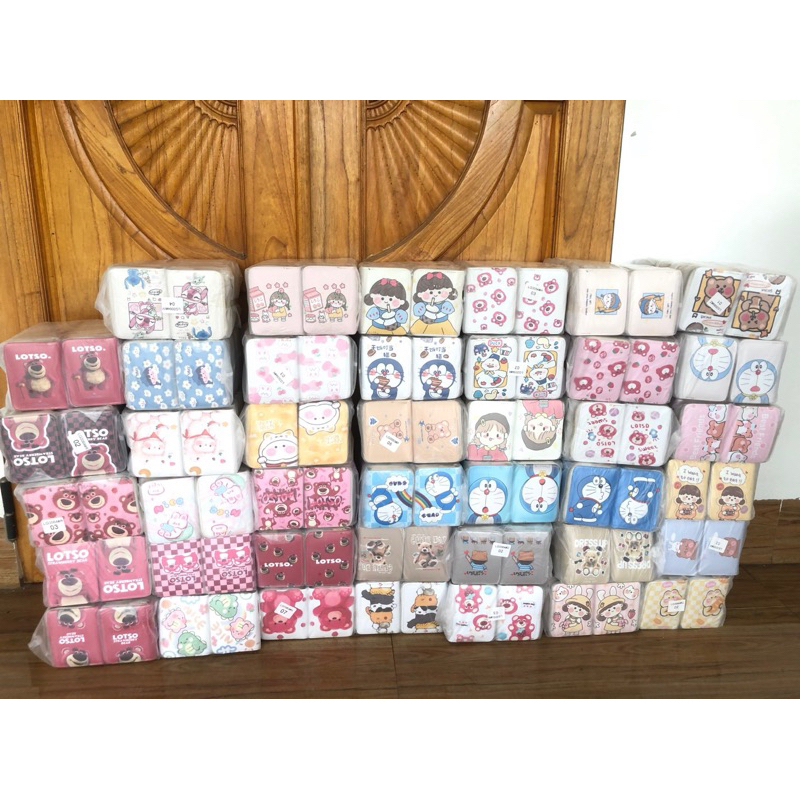 Ví Dáng Vuông Gấp Đôi Nhỏ Gọn Da Sần Hình Cute Ngộ Nghĩnh,ví gấu dâu sll 9,x